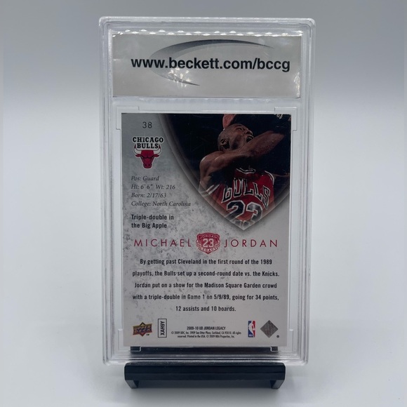 2009-10 Upper Deck Michael Jordan LEGACY COLLECTION GOLD SSP No. 38 BCCG 10 - Picture 2 of 4
